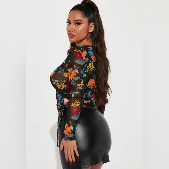 Megan Mesh Top - Black Size S - Picture 4 of 4